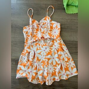 Madden NYC Floral Romper: Size XL
